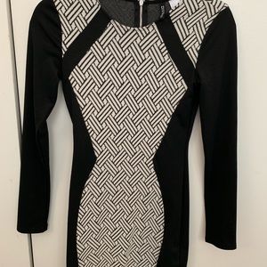 Divided long sleeve mini dress